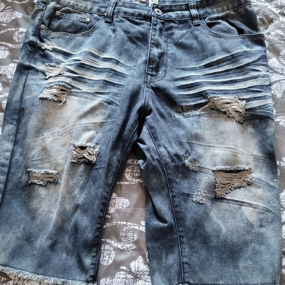 Mens Jeans 👖Shorts NWOT - Picture 1 of 2